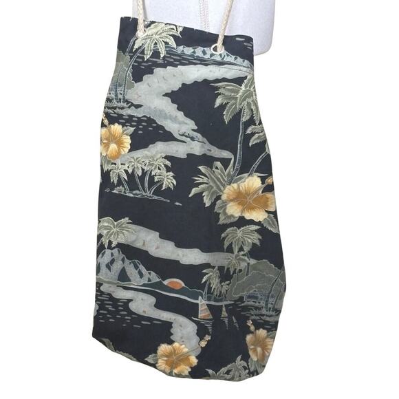 Tommy Bahama tropical duffle bag, beach, vacation, island getaway, retro surf - Picture 2 of 5